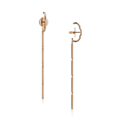 Rose gold Linette lobe studs featuring a sleek design with sparkling accents, ideal for modern jewelry collections.