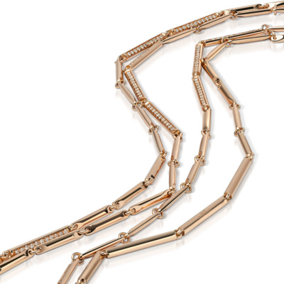 Elegant Linette Sautoir necklace featuring rose gold links and sparkling accents, perfect for enhancing any outfit with a touch of luxury.