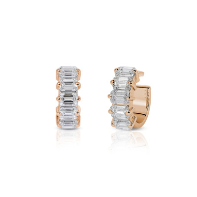 Scala diamond ear cuff featuring a row of rectangular diamonds set in rose gold.