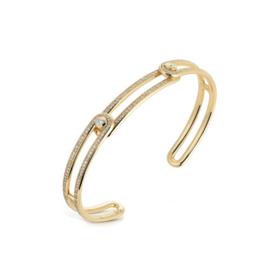 Forme Beam Cuff – Slim Model gold bracelet featuring diamond pavé detailing along two slender open bands, crafted in 18k gold with polished finish, by Savolinna Jewelry